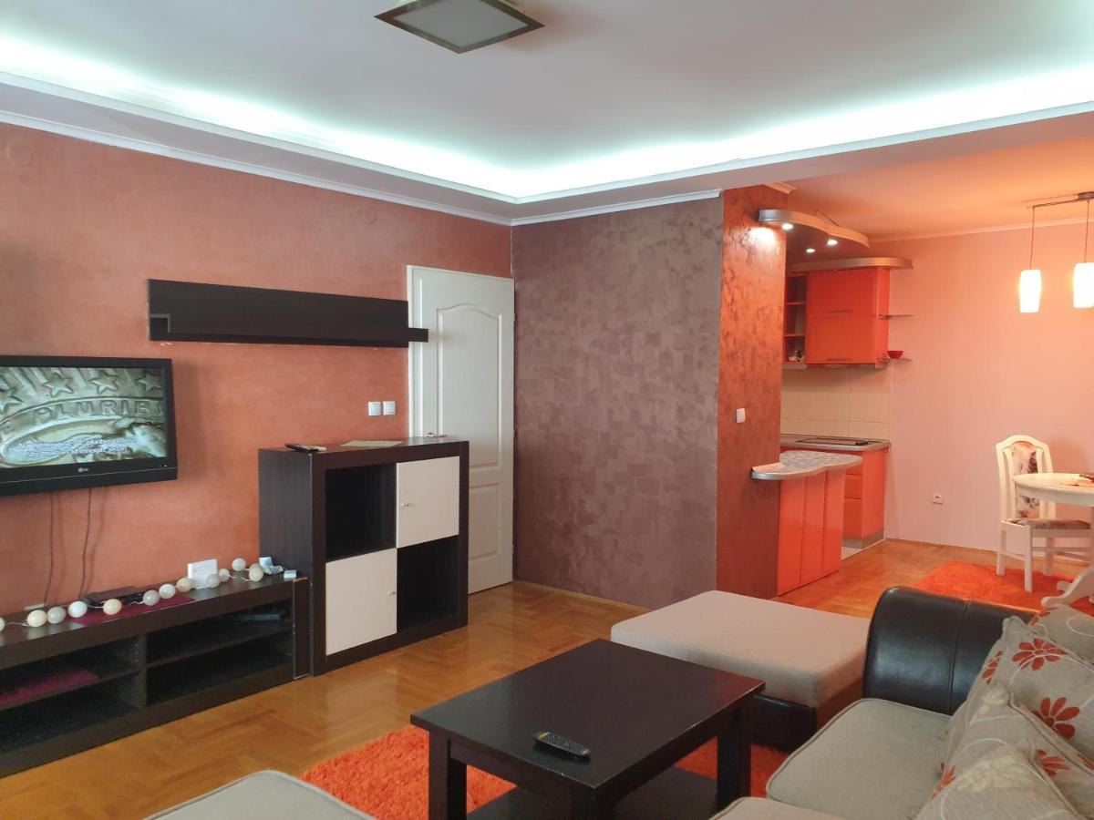 Apartman Mirage Σρέμσκα Μιτρόβιτσα Εξωτερικό φωτογραφία